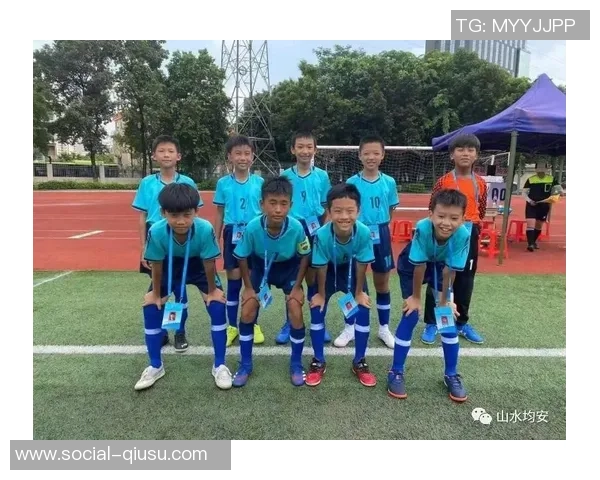 欧美足球电影的魅力与激情探讨：从经典作品看足球文化的影响与传承