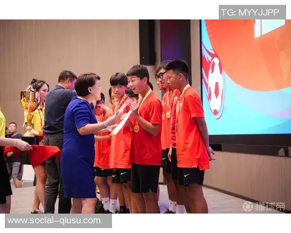 河南省足球比赛精彩纷呈各地球队齐聚一堂争夺冠军荣耀