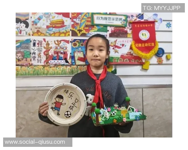 用五彩毛线巧手编织独特足球打造创意运动新体验 用五彩毛线巧手编织独特足球打造创意运动新体验