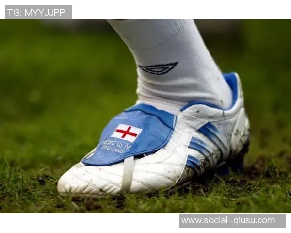 贝克汉姆猎鹰足球鞋的传奇魅力与运动表现全面解析